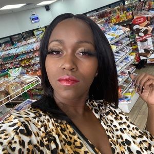 Meet your Posher, Treniecee